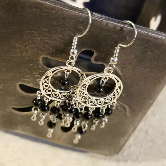 Handcrafted Natural Black Onyx Gemstone Antique Silver Chandelier Earrings - Picture 4 of 5